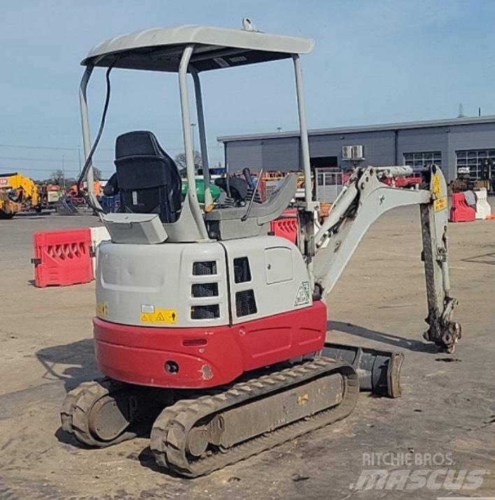 Takeuchi TB 217 R Mini Escavadoras <7t