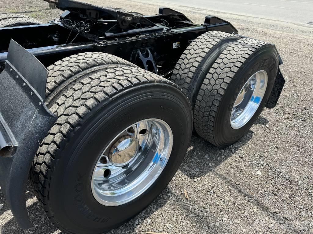 Kenworth T 680 Tractores (camiões)