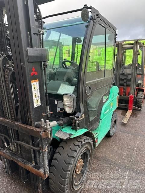 Mitsubishi FD 35 N Empilhadores Diesel