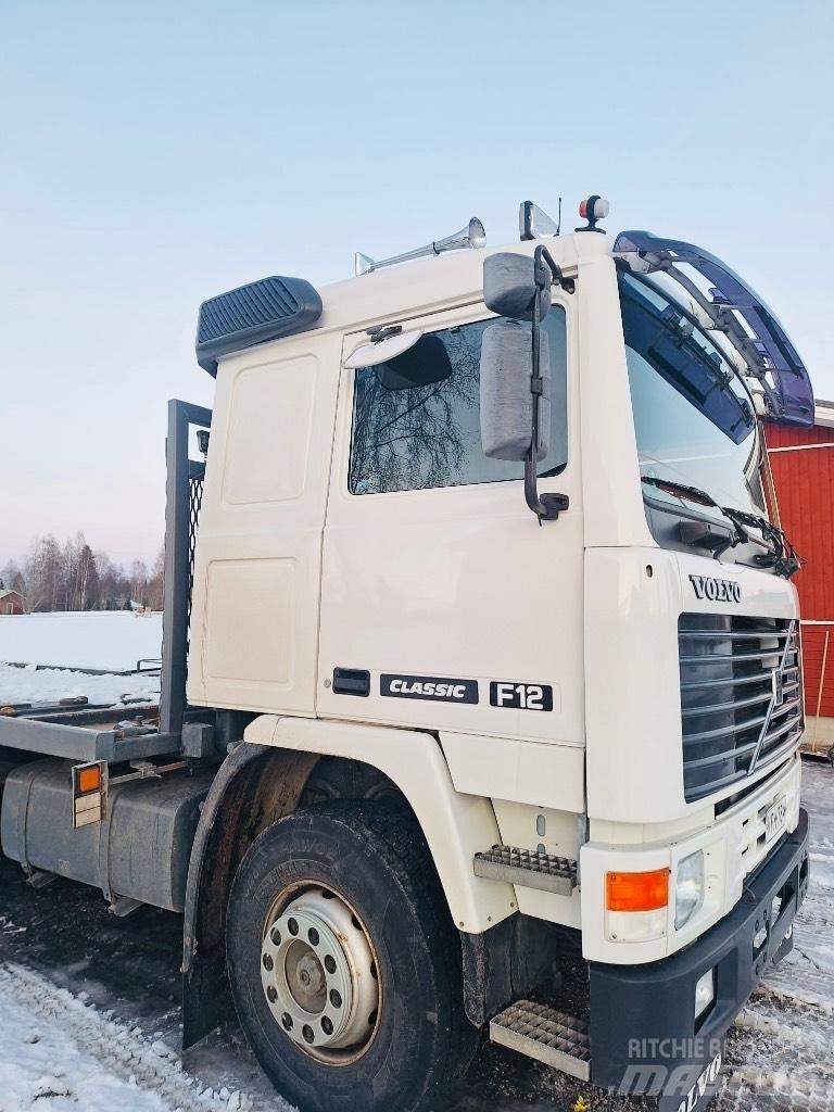 Volvo F 12 Camiões estrado/caixa aberta