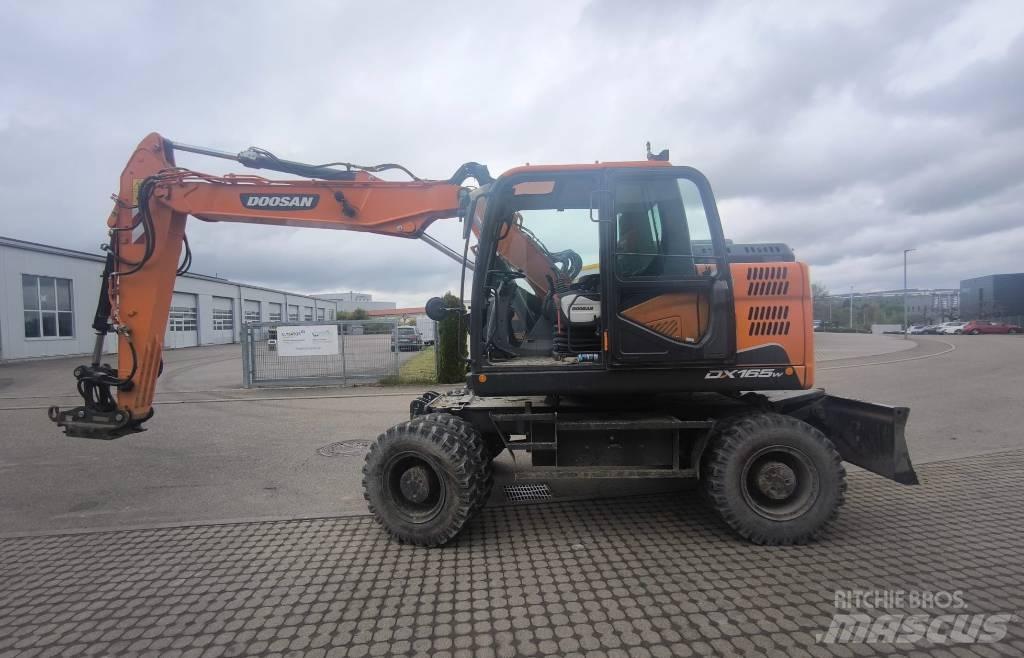 Doosan DX 165 W Escavadoras de rodas