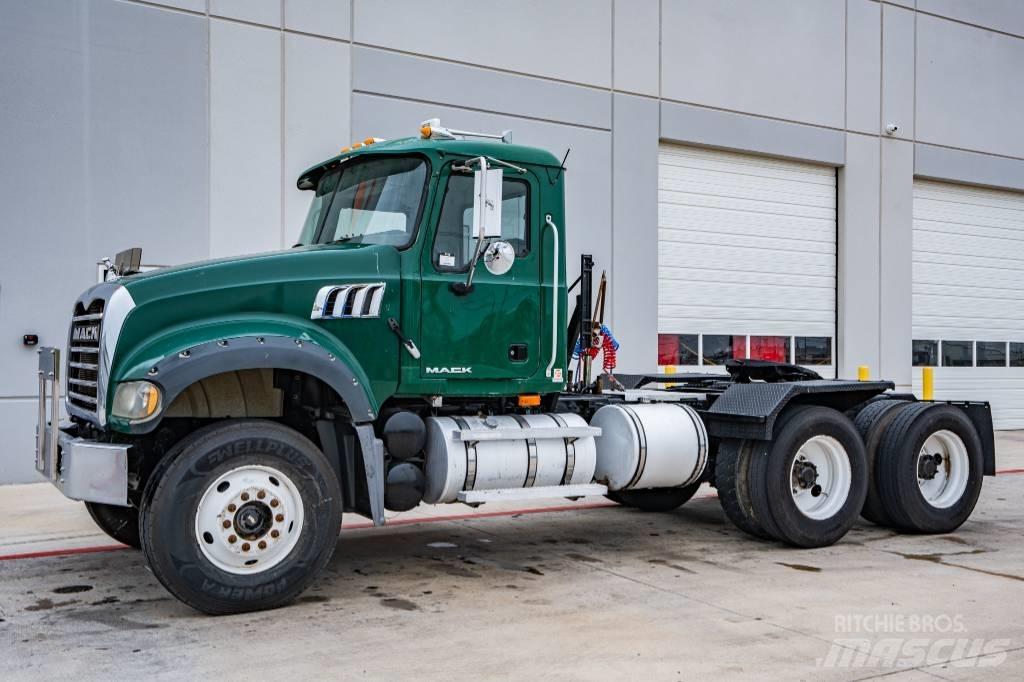 Mack Granite Tractores (camiões)