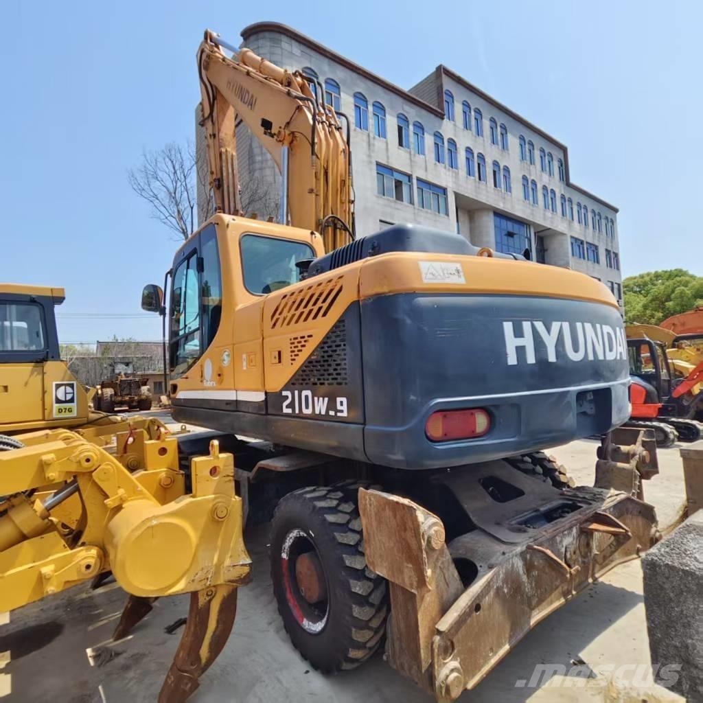 Hyundai R210W-9 Escavadoras de rodas