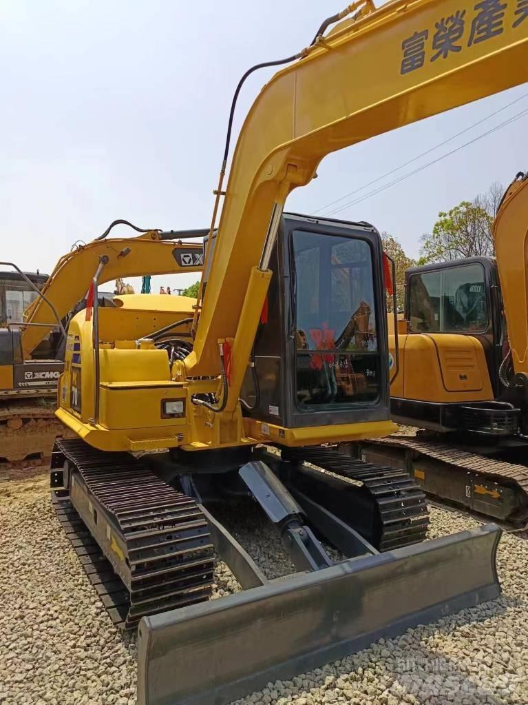Komatsu PC 70 Escavadoras Midi 7t - 12t