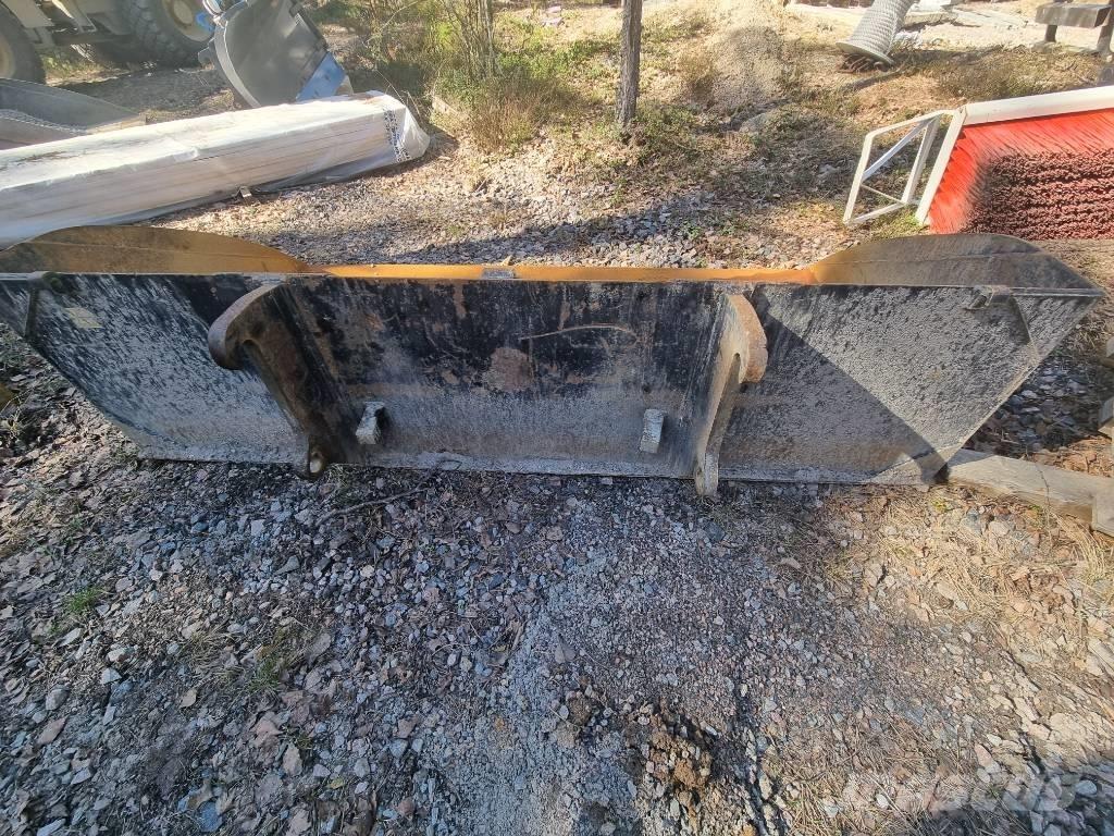 CAT 908M -2015 Pás carregadoras de rodas