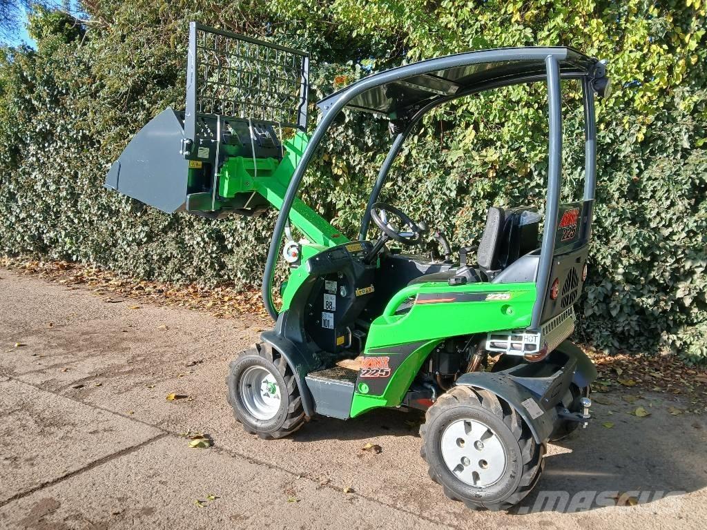 Avant 225 Carregadora multifunções