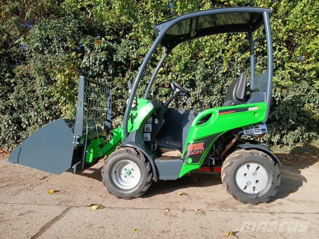 Avant 225 Carregadora multifunções