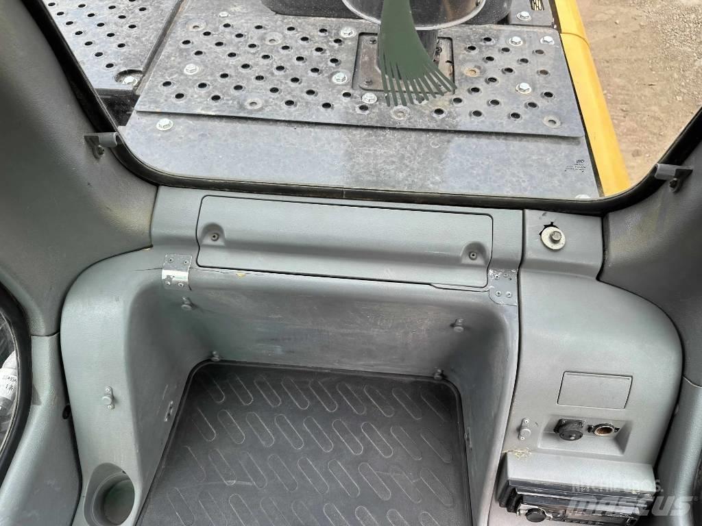 Volvo EC210D Escavadoras de rastos