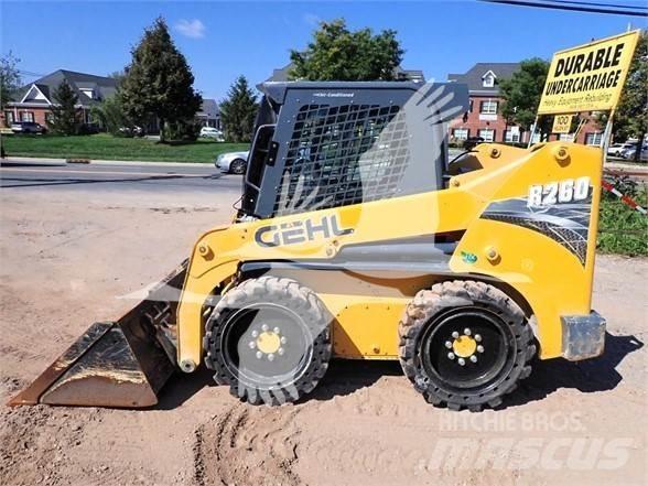 Gehl R260 Carregadoras de direcção deslizante