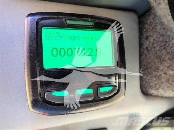 Gehl V270 Carregadoras de direcção deslizante