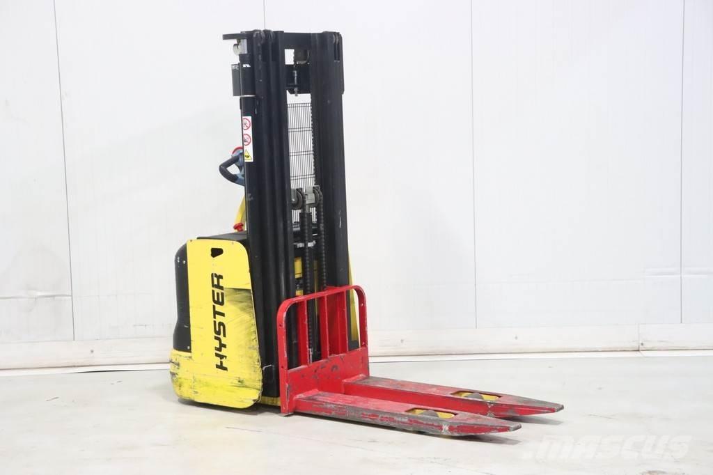 Hyster S1.2-4028 Empilhador para operador externo