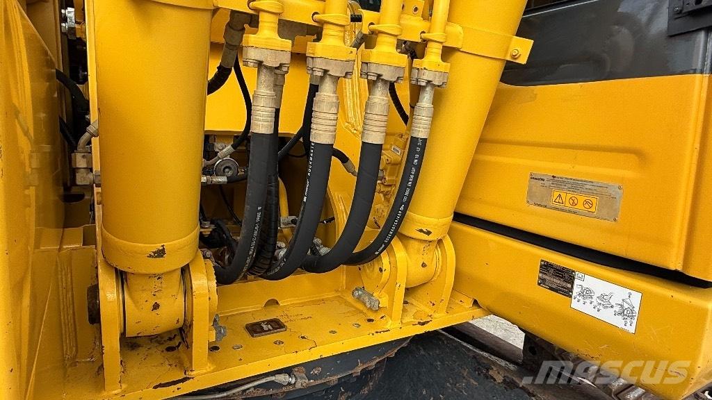 Komatsu PC 210 LC-11 Escavadoras de rastos