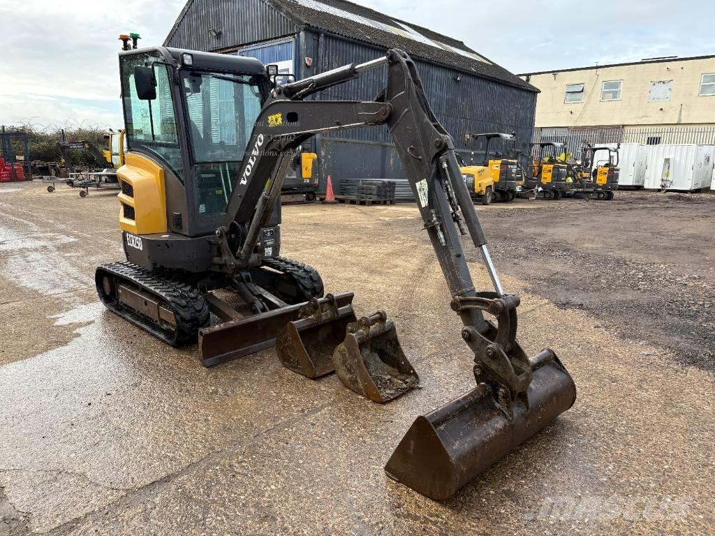 Volvo ECR 25 D Mini Escavadoras <7t