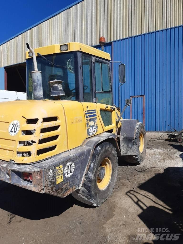 Komatsu WA95-3 Pás carregadoras de rodas
