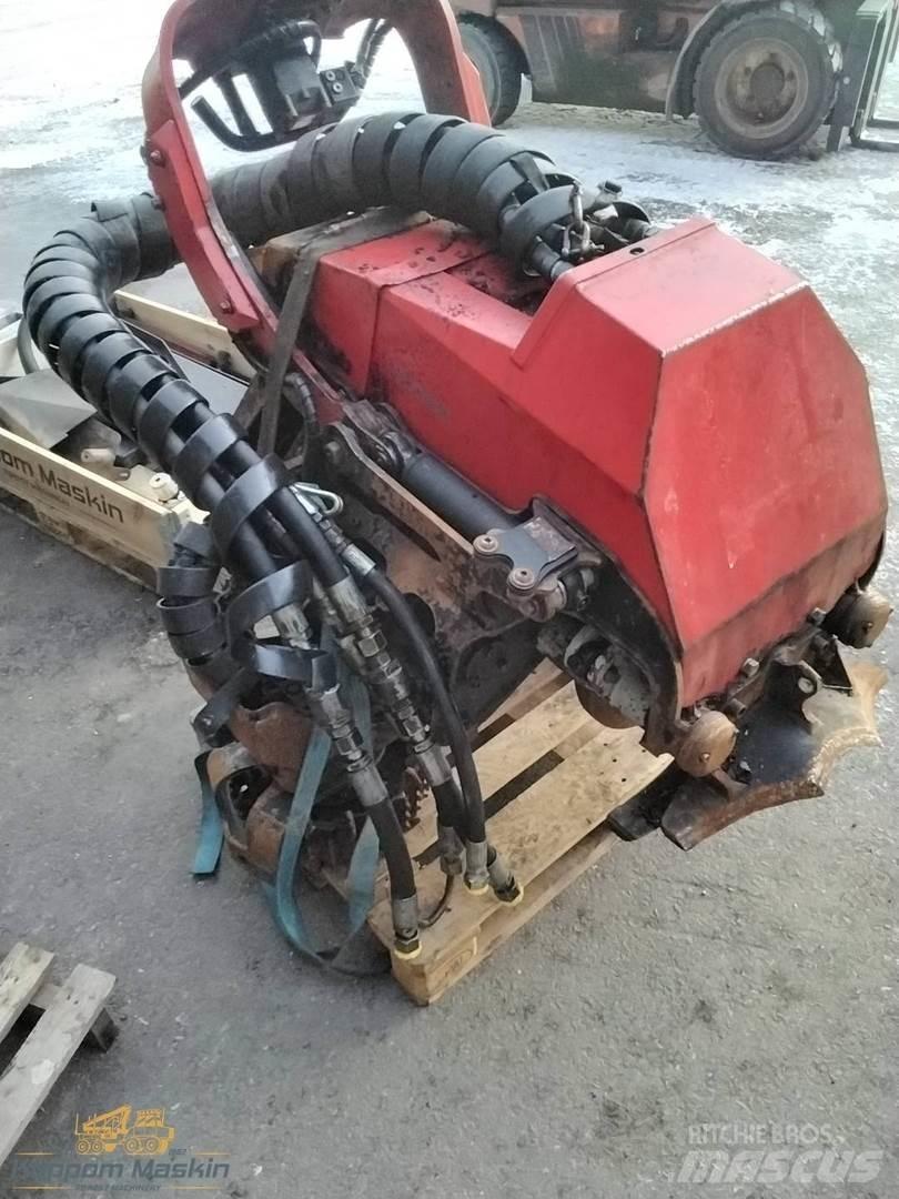 Komatsu C93 Cabeças de ceifeiras