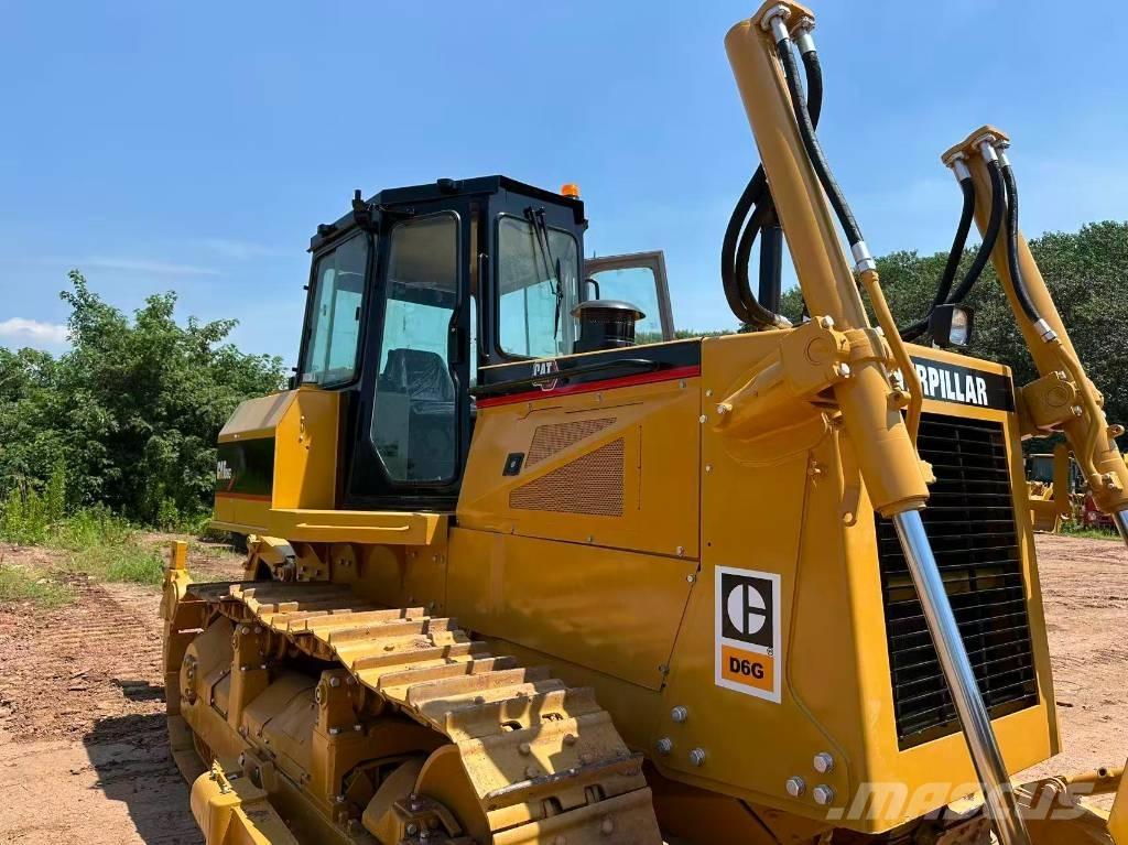 CAT D6G Dozers - Tratores rastos