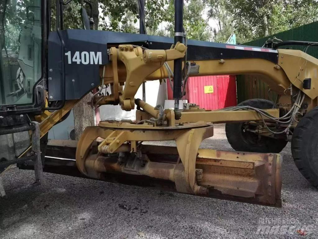 CAT 140 M Motoniveladoras