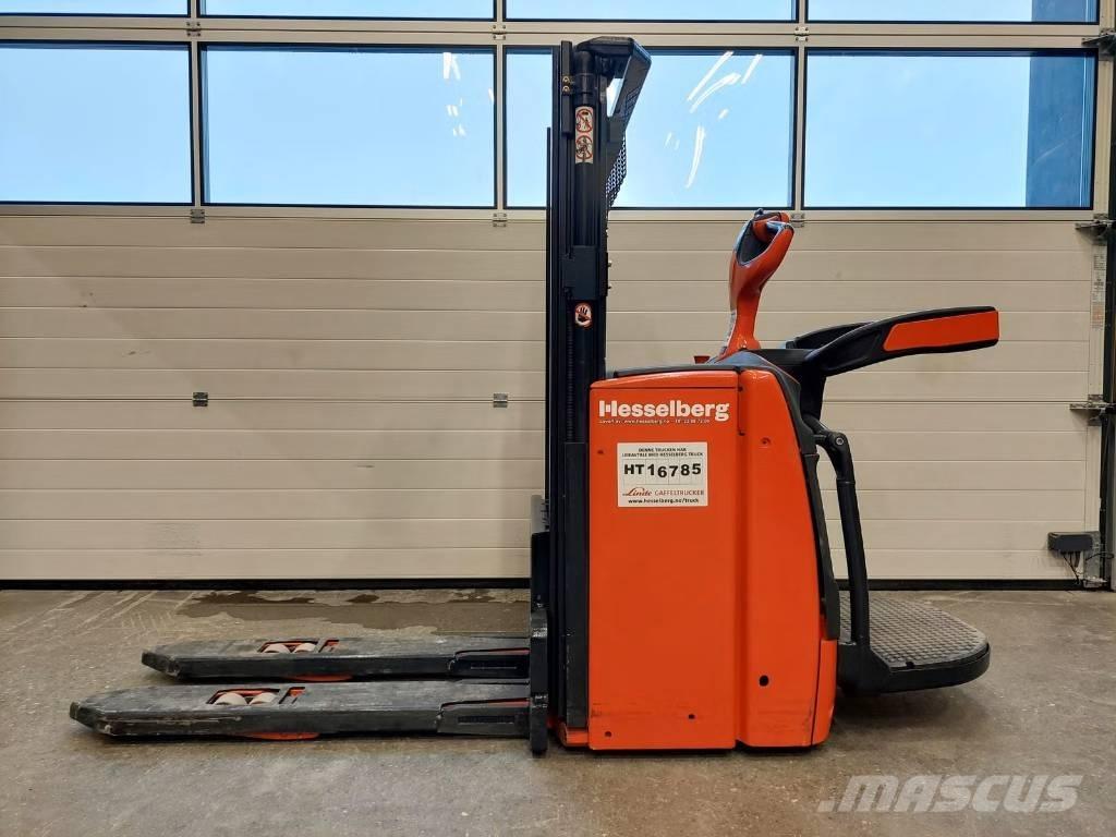 Linde L16AP-1173 Empilhador para operador externo