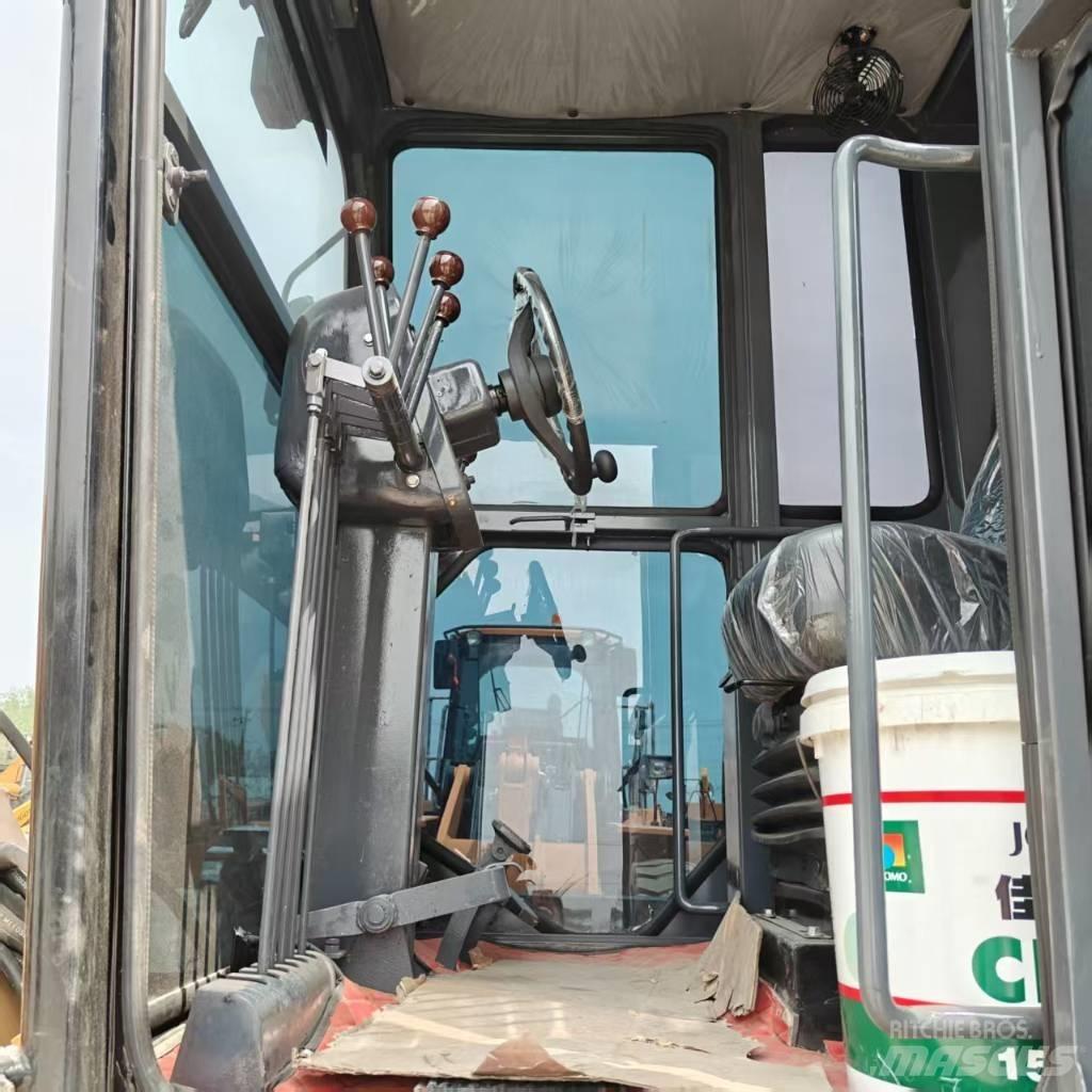 CAT 140 H Escavadoras de rastos