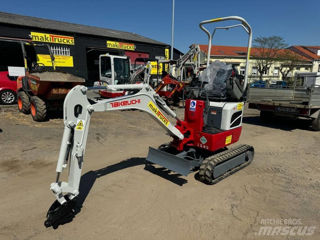 Takeuchi TB 210 R Mini Escavadoras <7t