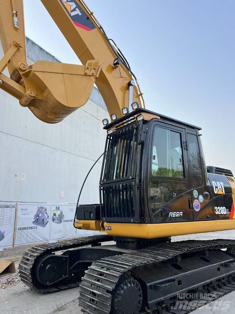  CATERPILLR 320d2 Escavadoras Midi 7t - 12t