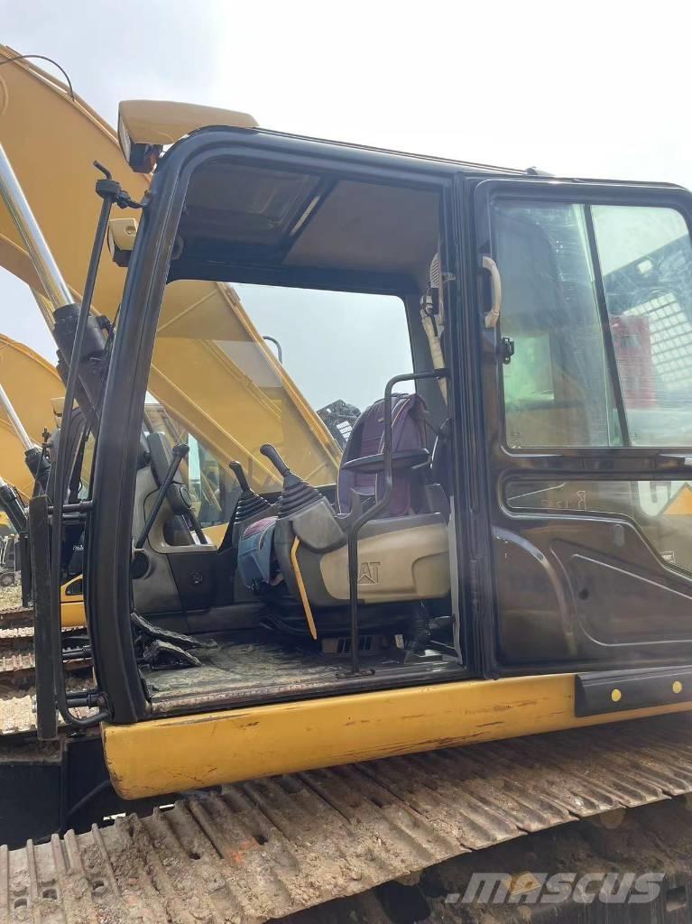 CAT 320d Escavadoras de rastos