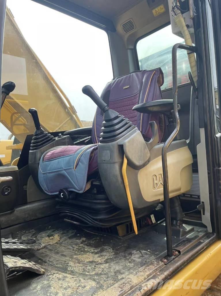 CAT 320d Escavadoras de rastos