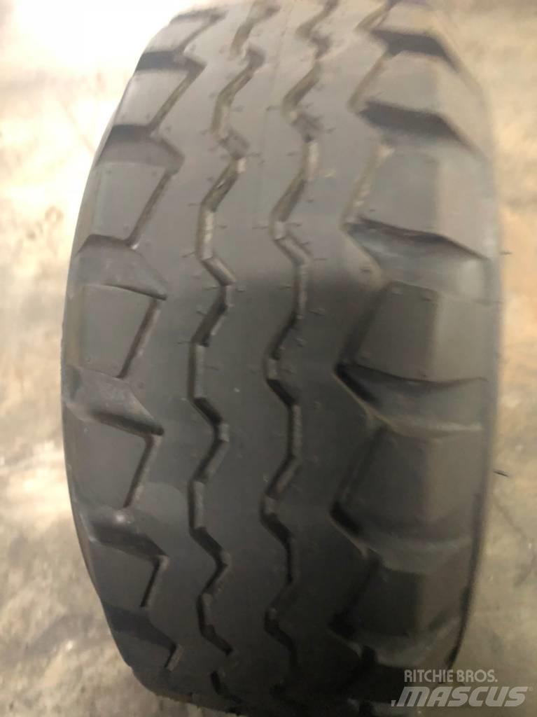 Cheng Shin 18x7-8 Pneus, Rodas e Jantes