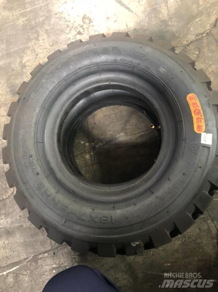  Cheng Shin 18x7-8 Pneus, Rodas e Jantes