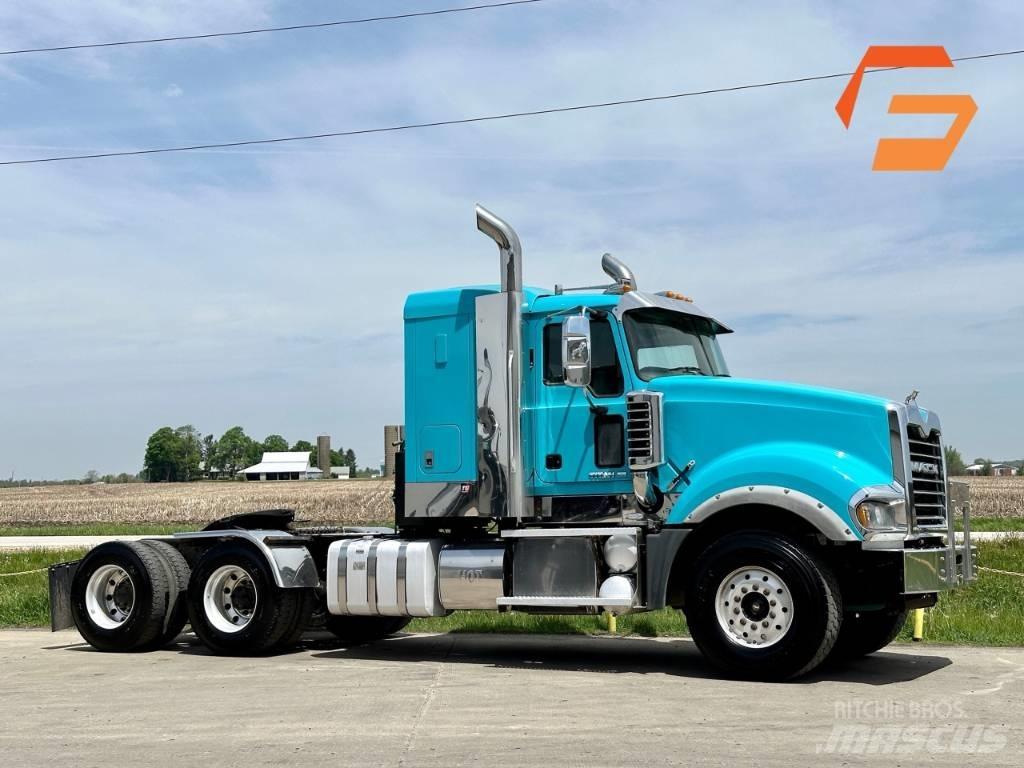 Mack Titan TD 713 Outros Camiões