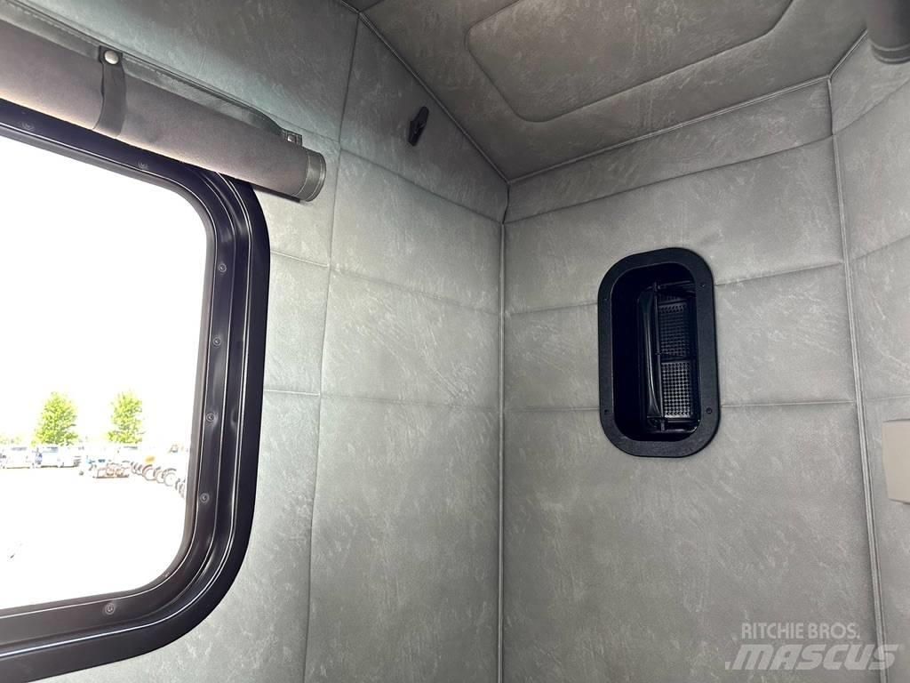 Mack Titan TD 713 Outros Camiões