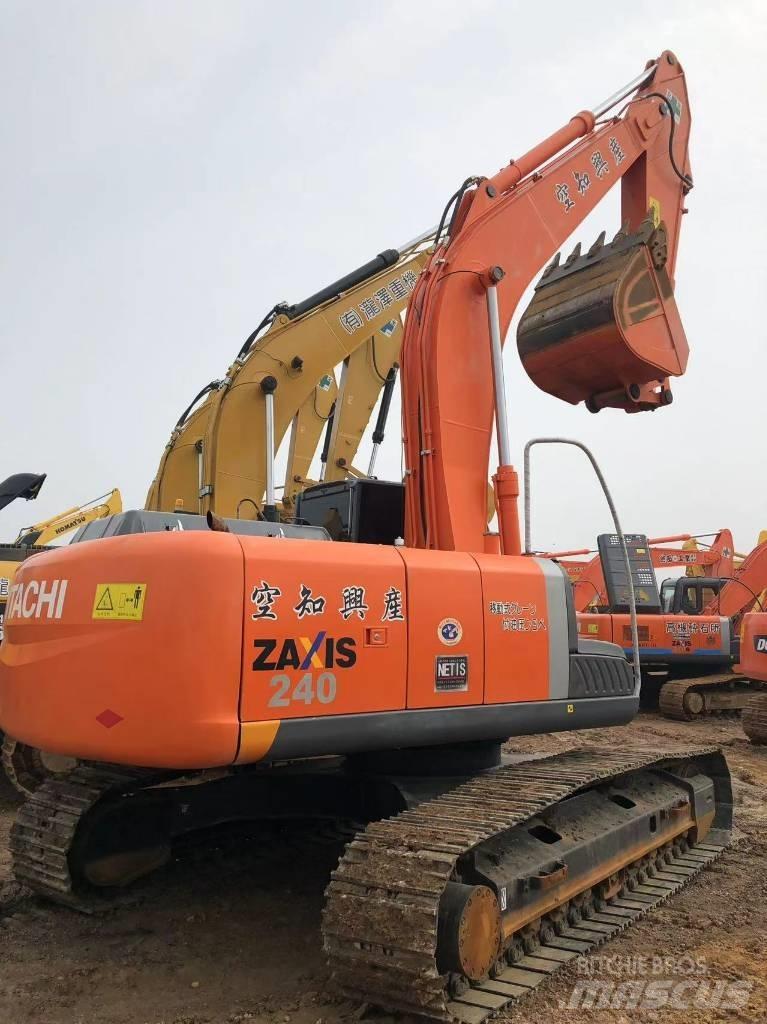 Hitachi 240 Escavadoras de rastos