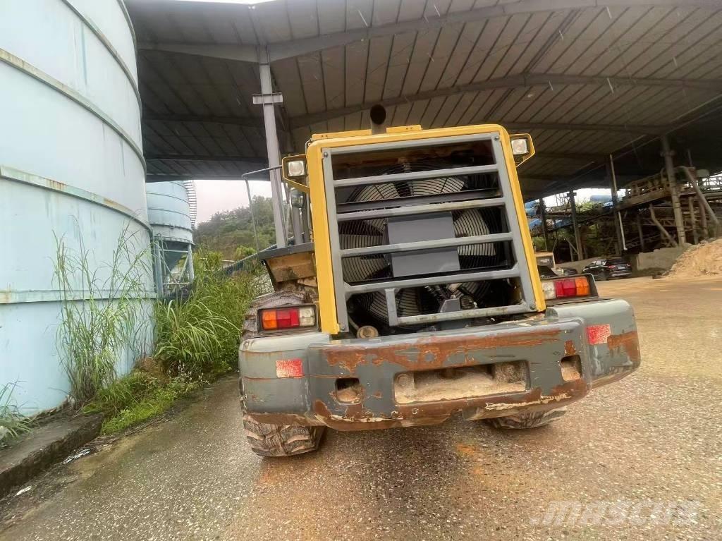 Komatsu WA 380Z-6 Pás carregadoras de rodas