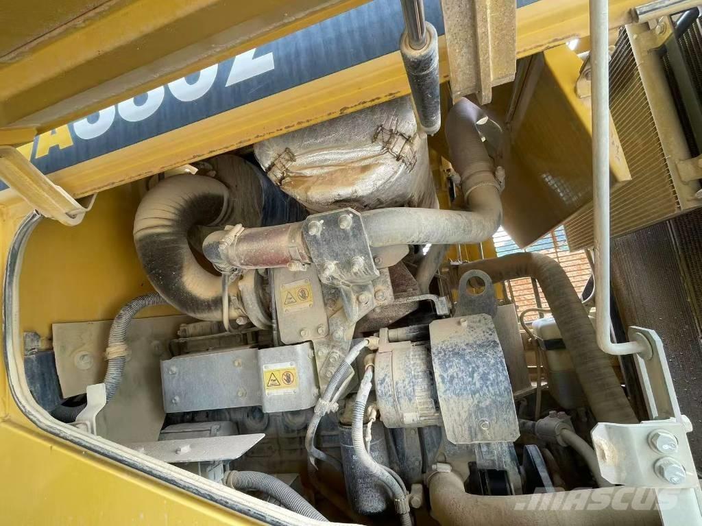 Komatsu WA 380Z-6 Pás carregadoras de rodas