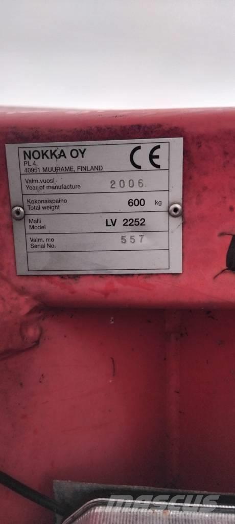 Esko 2252 Lançadores de neve