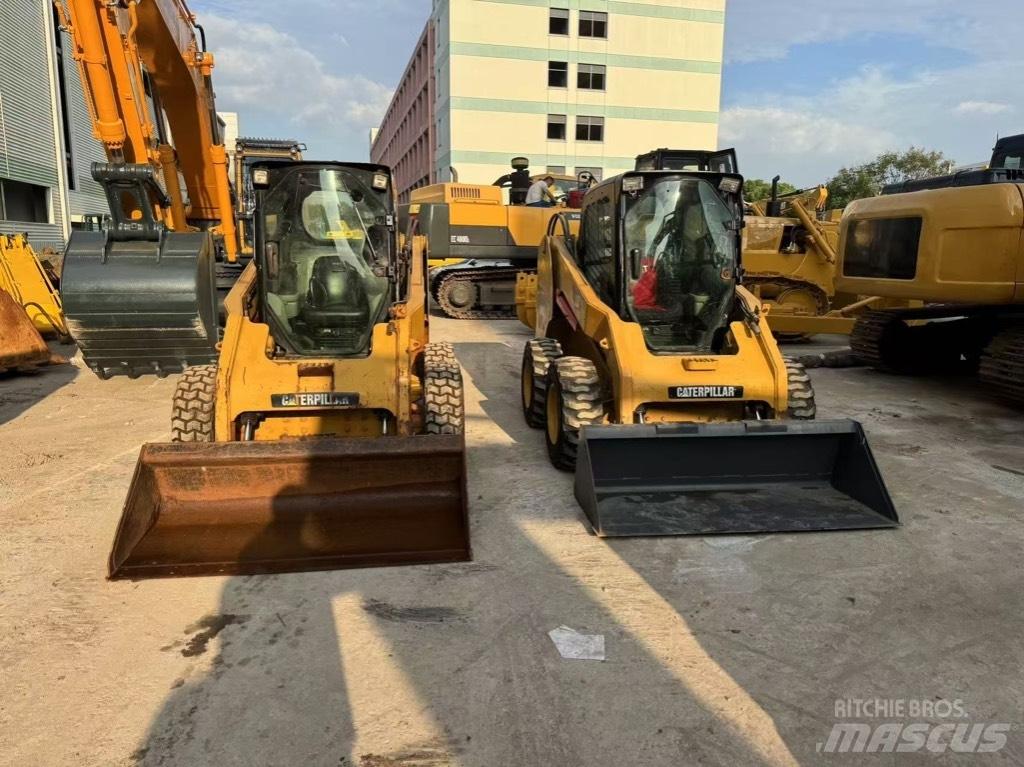 CAT 246 C Carregadoras de direcção deslizante