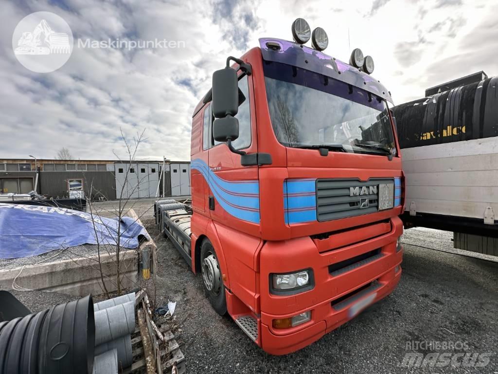 MAN TGX 28.530 LAXO Camiões de chassis e cabine