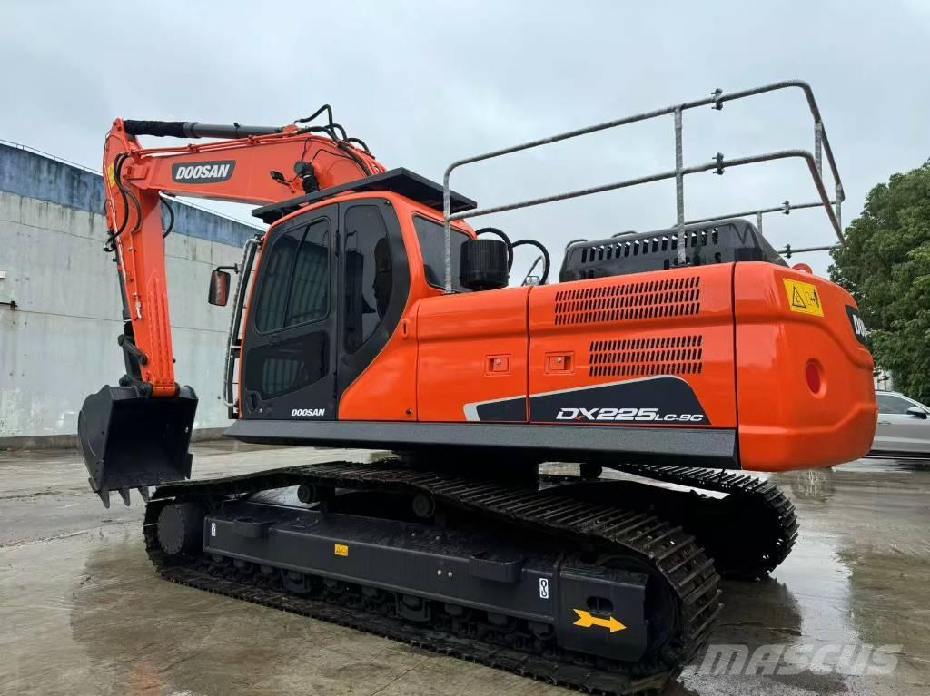 Doosan DX 225 LC-9C Escavadoras de rastos