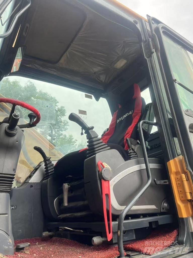 Hyundai R210W-9 Escavadoras de rodas