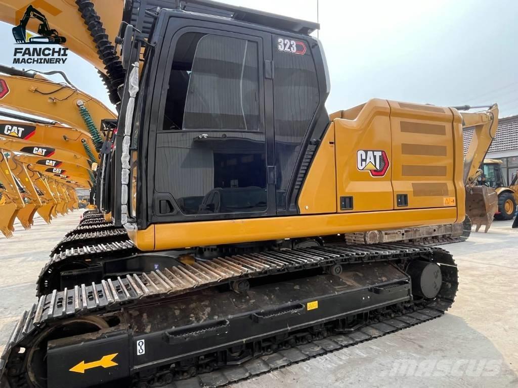 CAT 323 Escavadoras de rastos