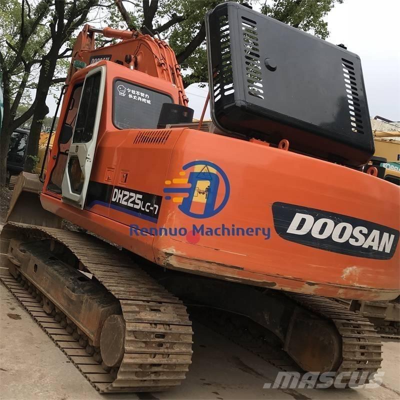 Doosan DH225LC-7 Escavadoras de rastos
