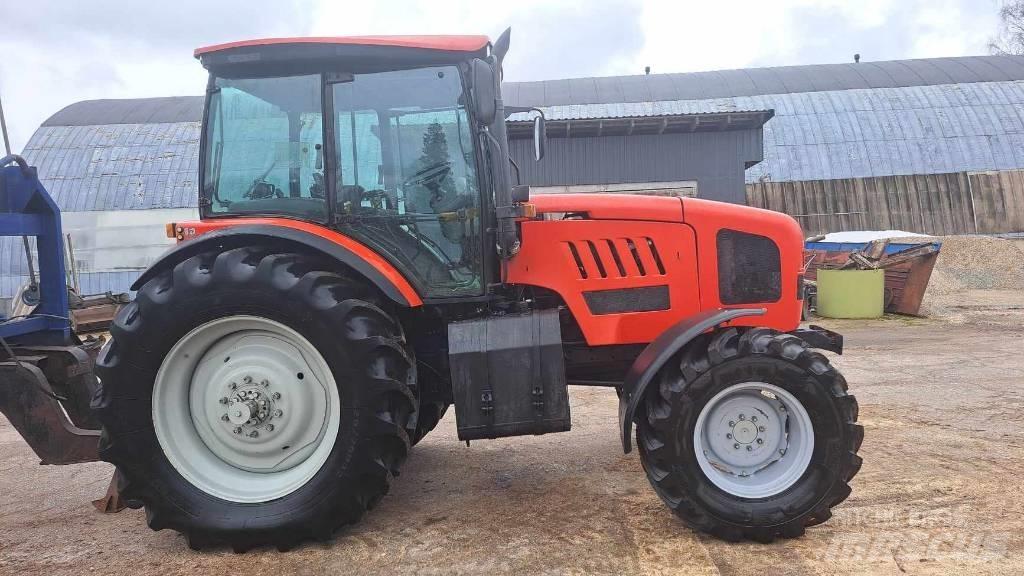 MTZ 2022.3 Tratores Agrícolas usados