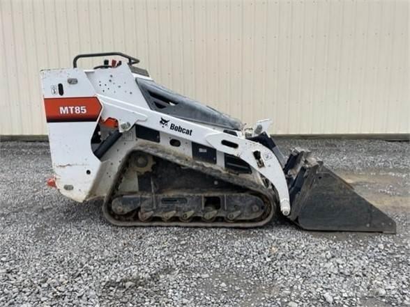 Bobcat MT85 Carregadoras de direcção deslizante