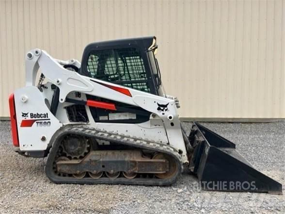 Bobcat T590 Carregadoras de direcção deslizante