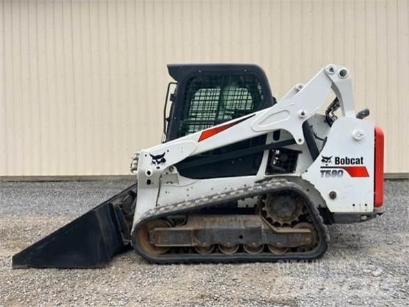 Bobcat T590 Carregadoras de direcção deslizante
