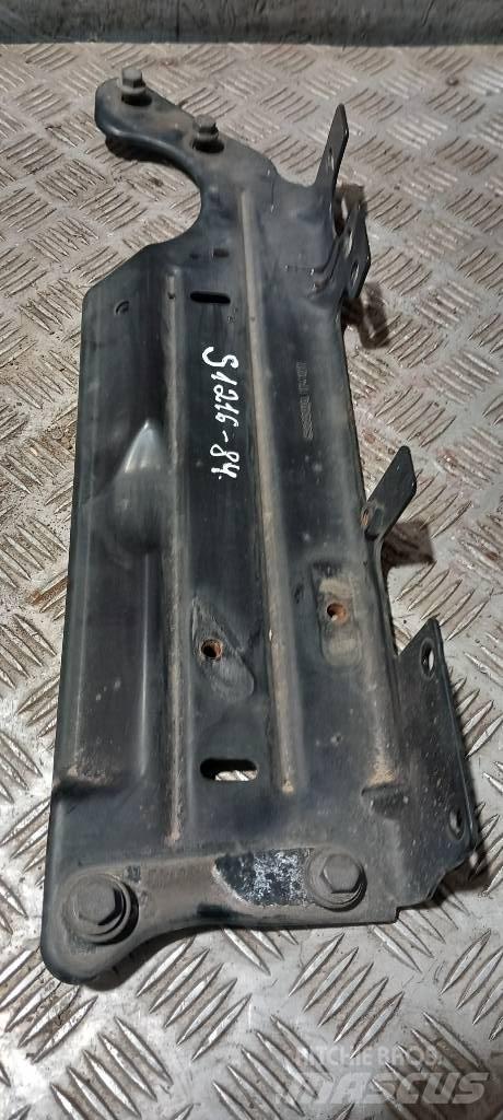 Scania R 440    1741217 Chassis e suspensões