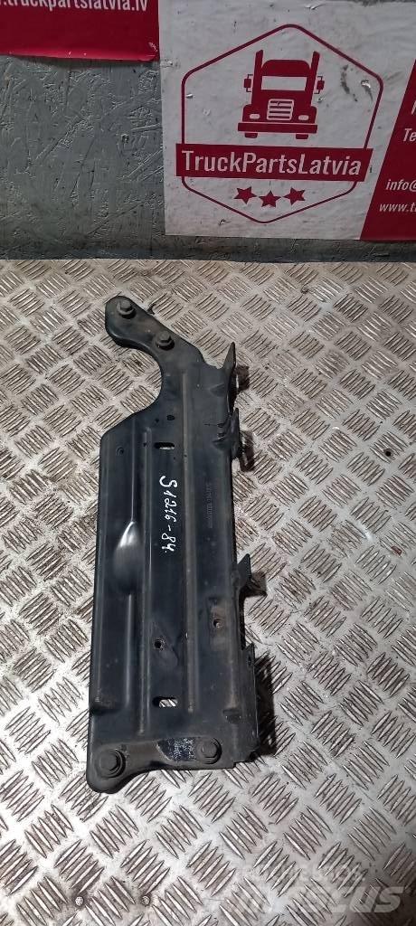 Scania R 440    1741217 Chassis e suspensões
