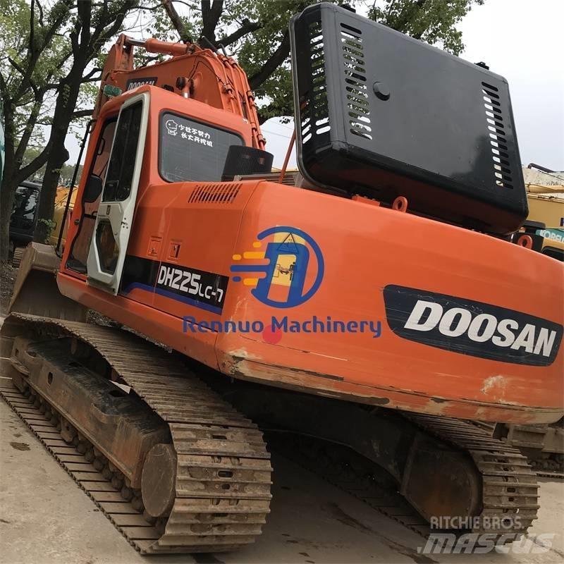 Doosan DH225LC-7 Escavadoras de rastos