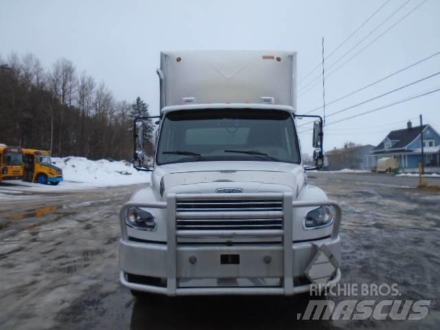 Freightliner M2 106 Camiões de caixa fechada