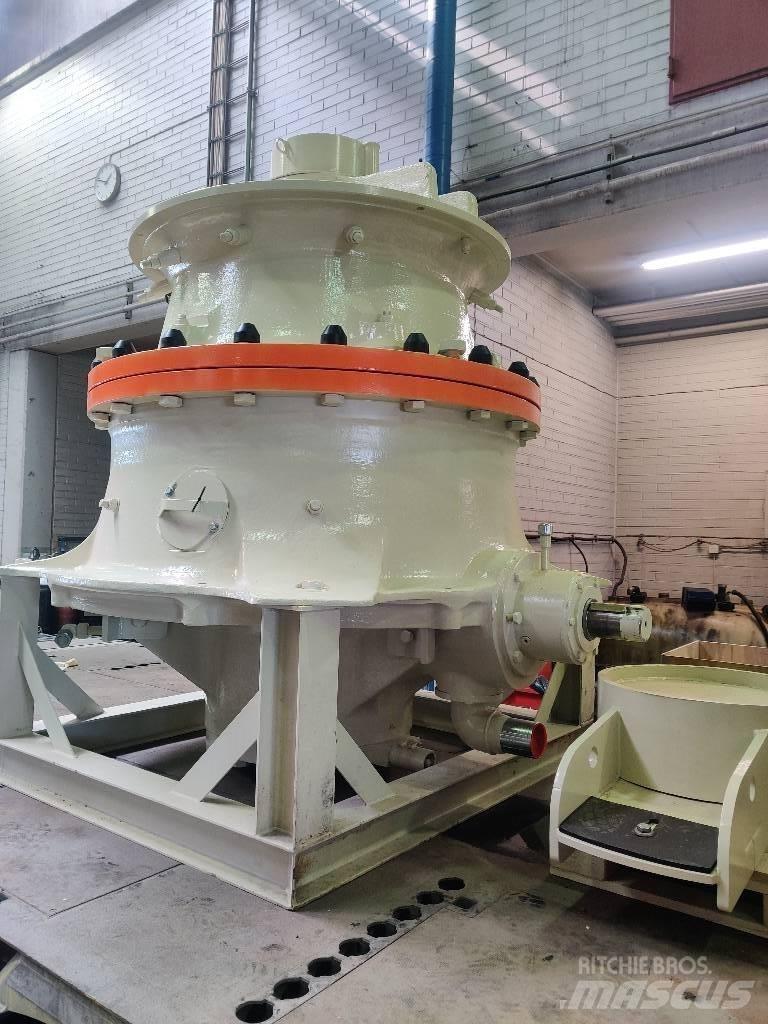 Metso GP220 Britadeiras